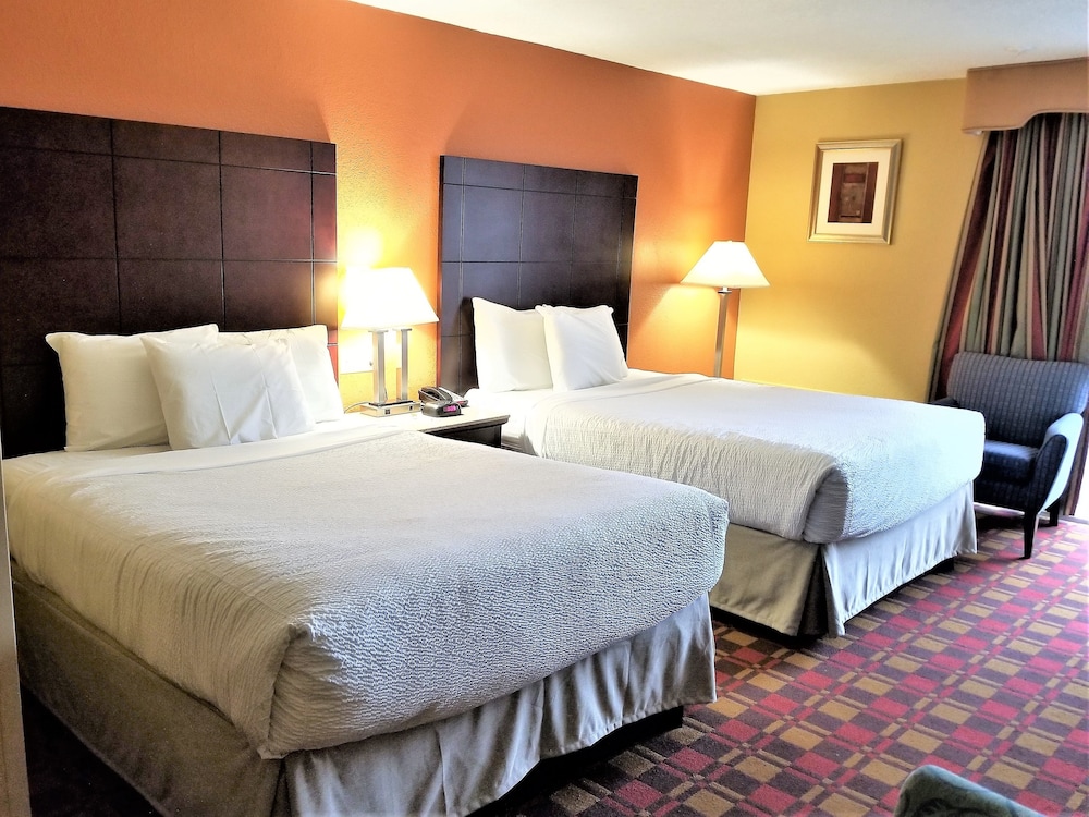 Room at Spark by Hilton Clifton, CLIFTON - NJ