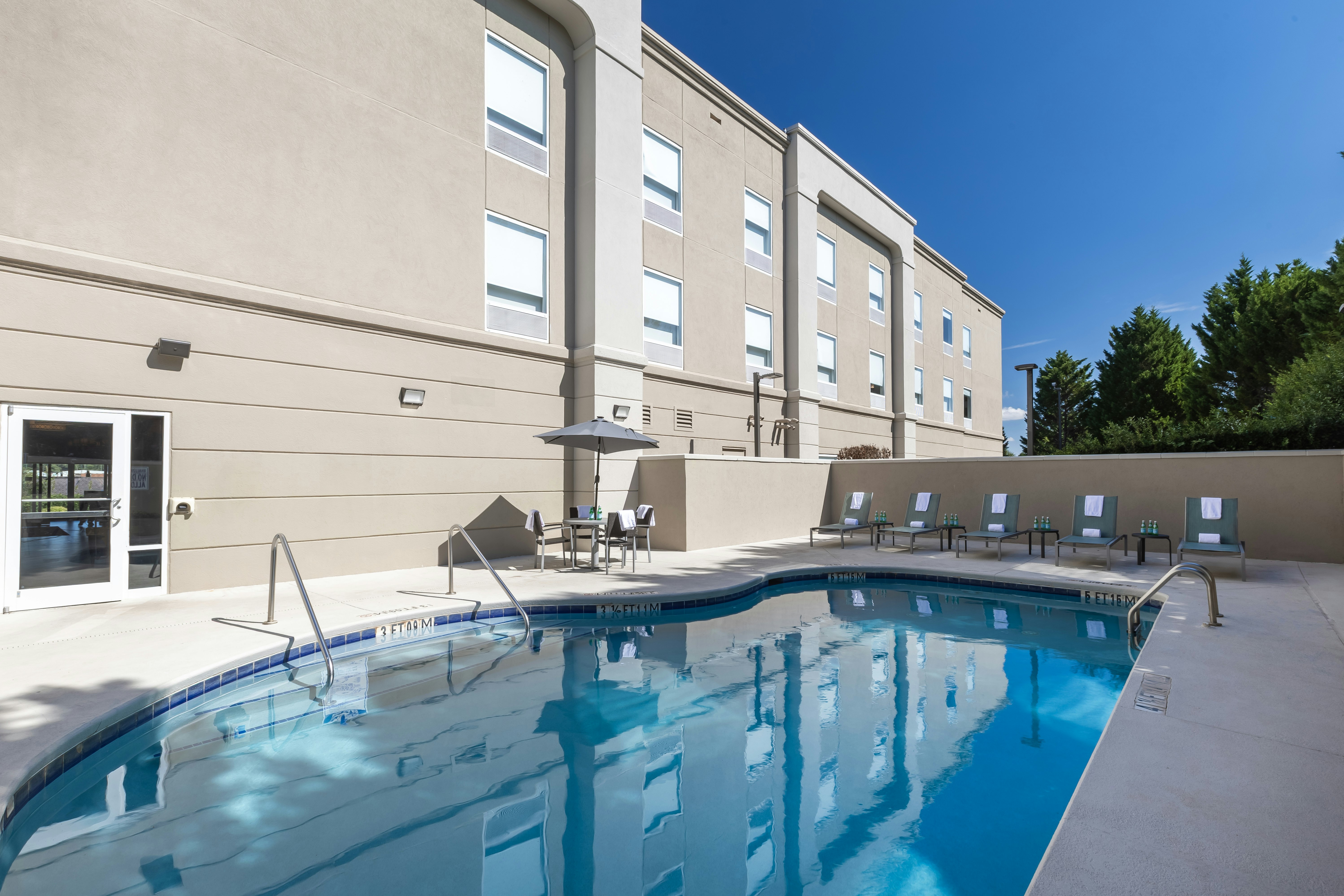 Hampton Inn Easley 6/72