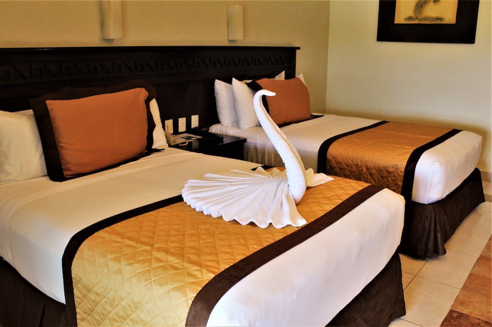 Bluebay Grand Esmeralda All Inclusive 20/50