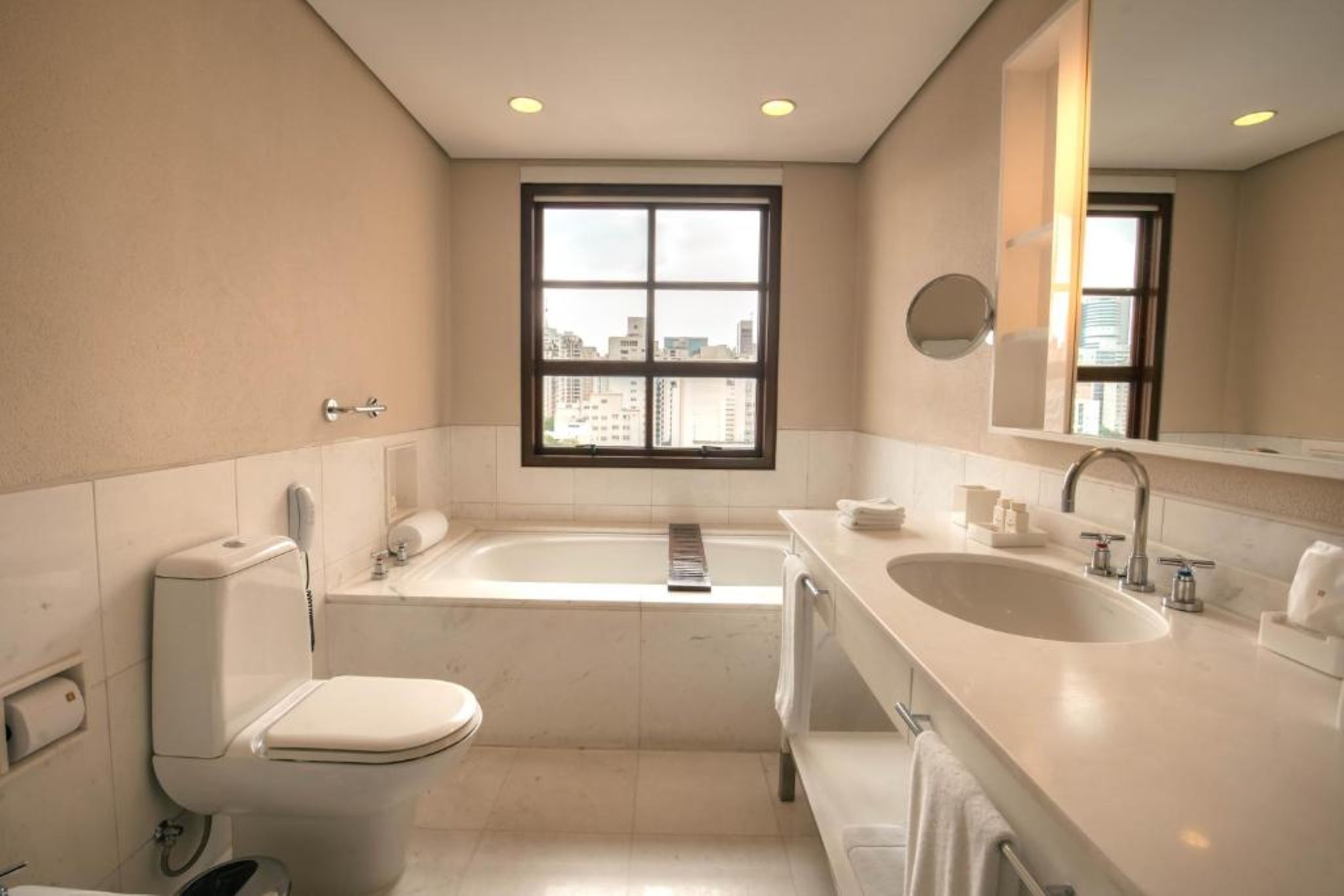 SUITE, DOUBLE BED