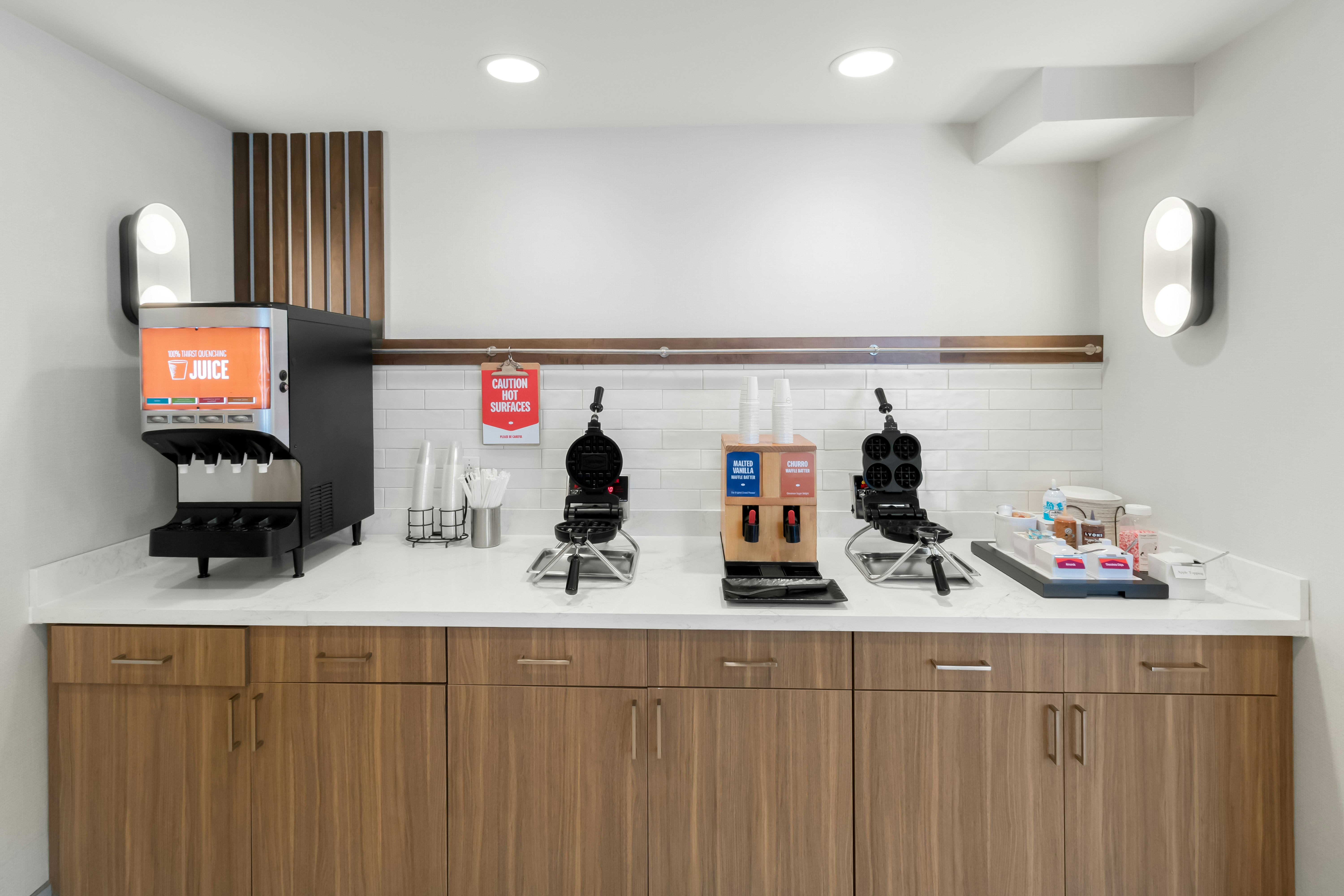 Hampton Inn and Suites New Castle 7/19