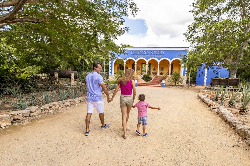 Hacienda Uxmal 41/49