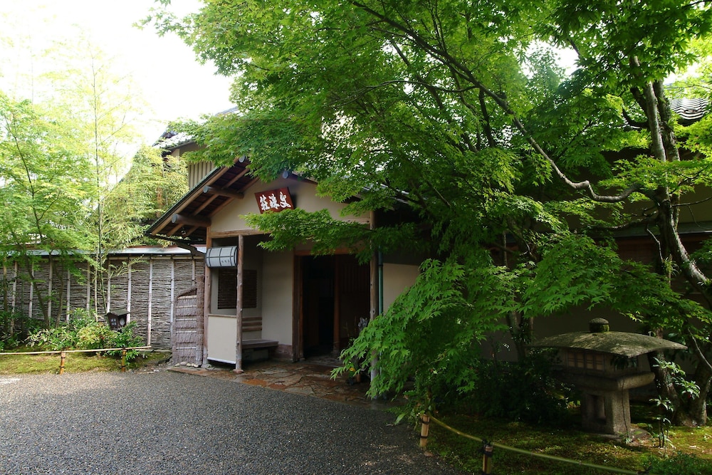 MONJUSOU SHOUROTEI 4/35