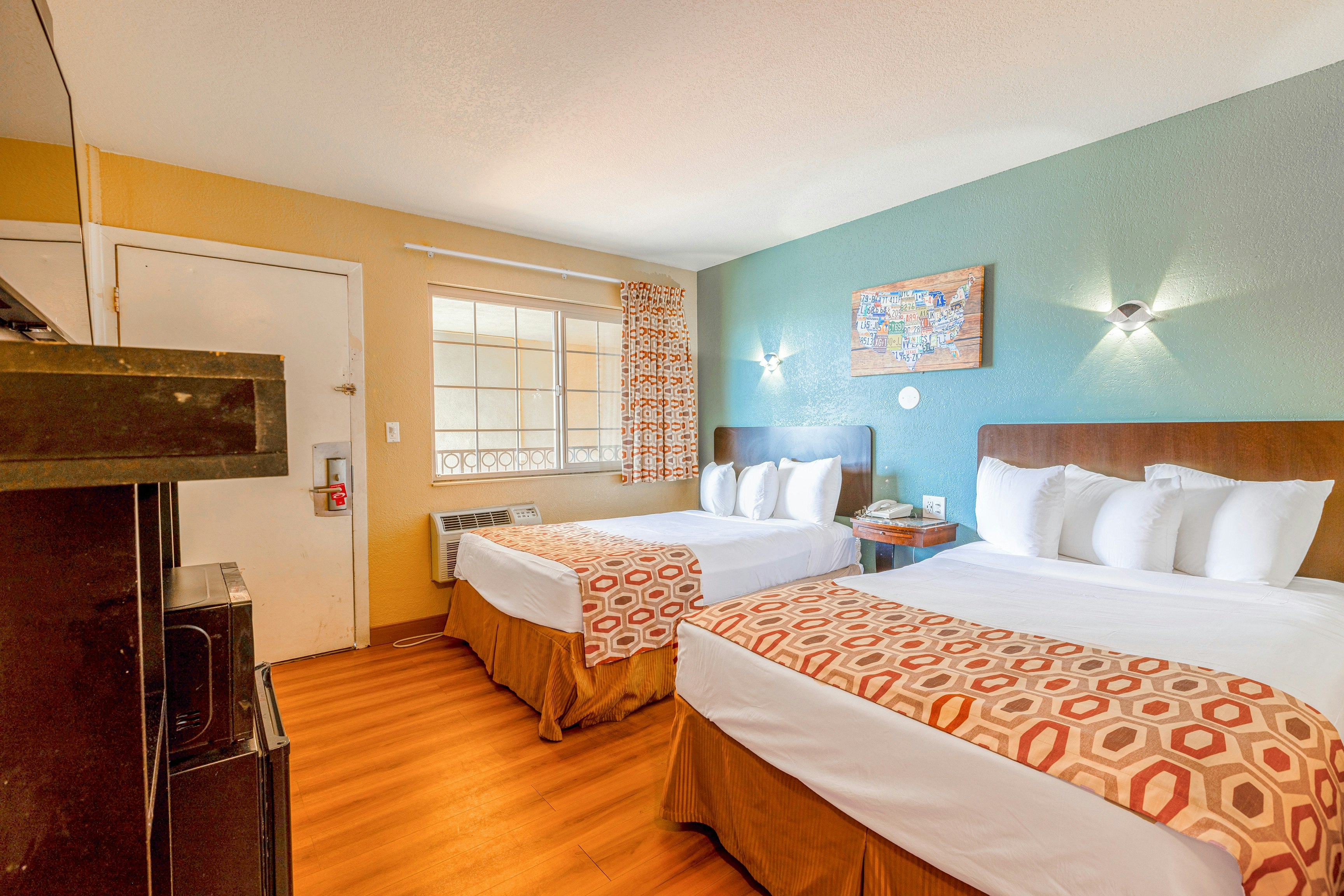 Hotel Avenida - Oceanside Camp Pendleton 15/30