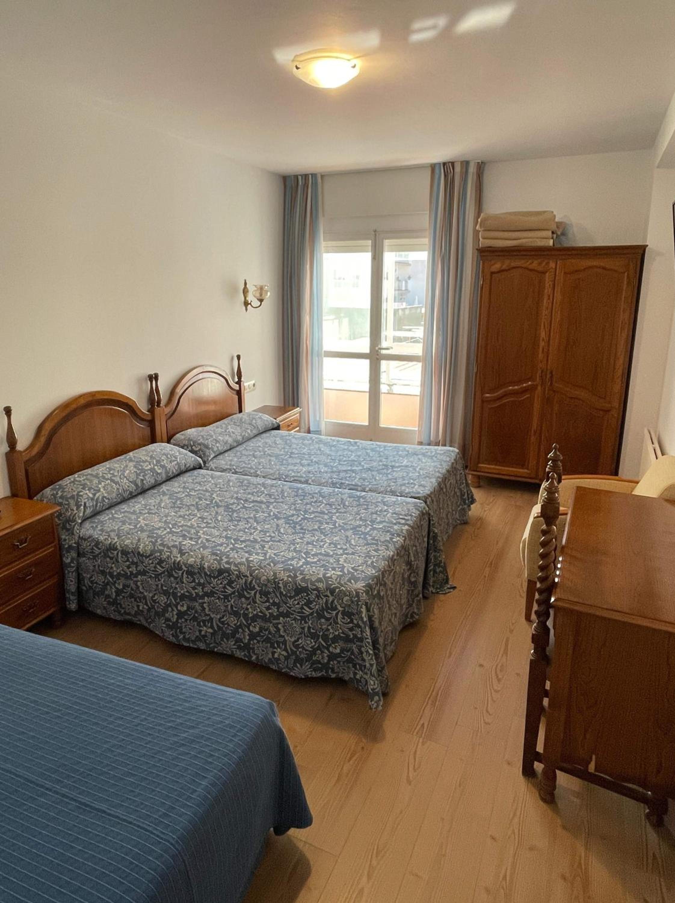 Amandi 12/57