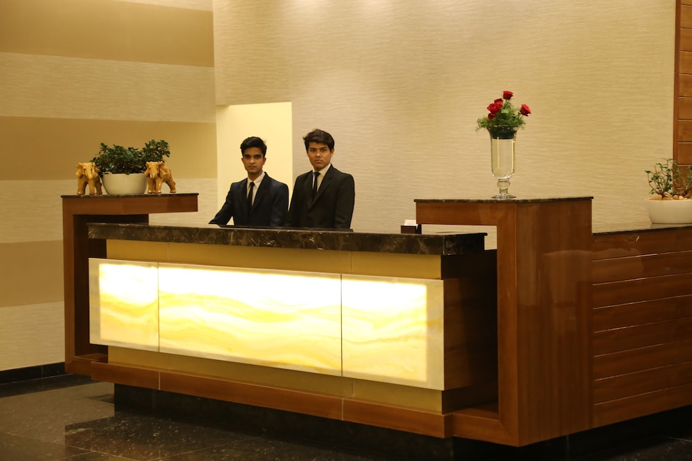HOTEL EEFA 4/28