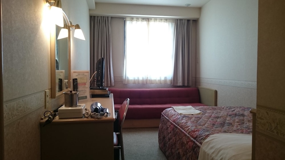 Crown Hills Kanazawa 19/50