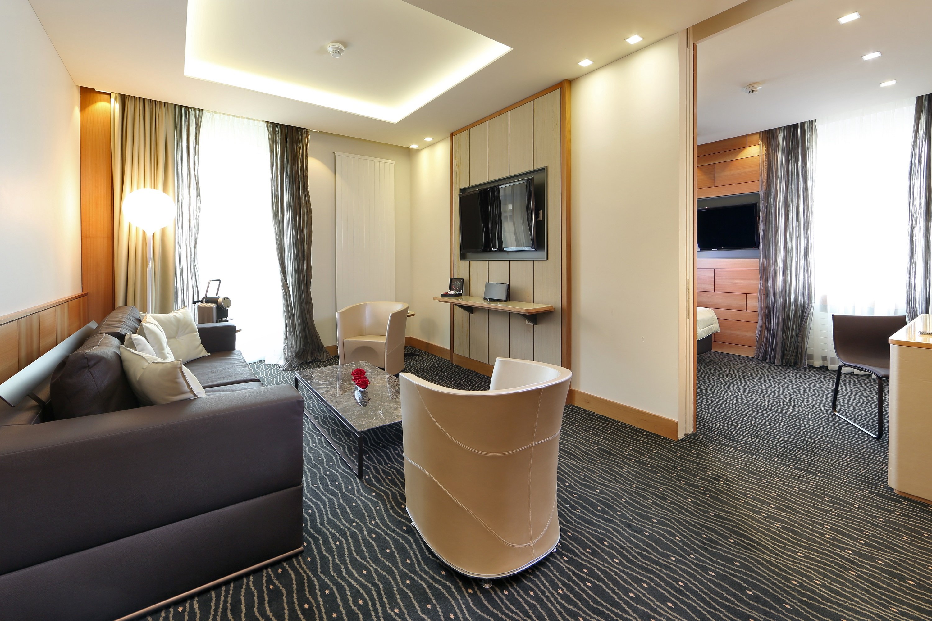 HOTEL ST GOTTHARD 55/84
