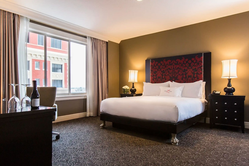 STANDARD, KING BED