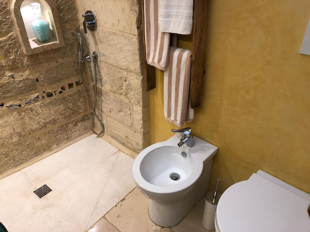 Borgo In Corte 66/72
