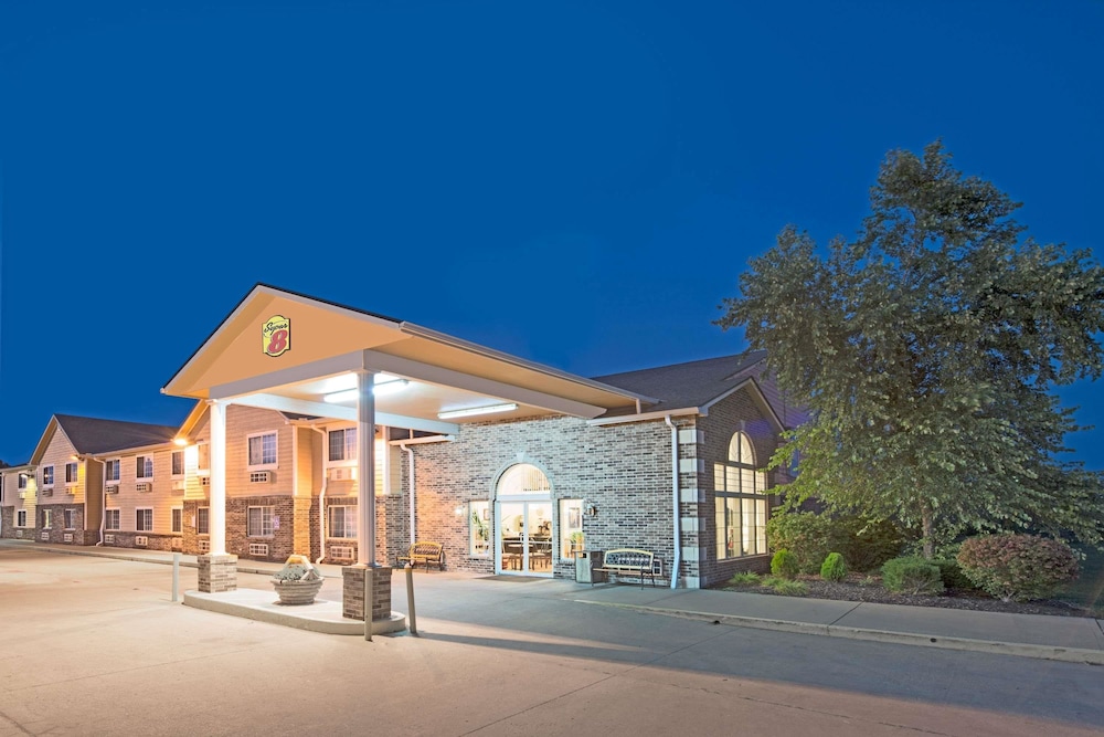 Super 8 by Wyndham Richmond VA 1/29