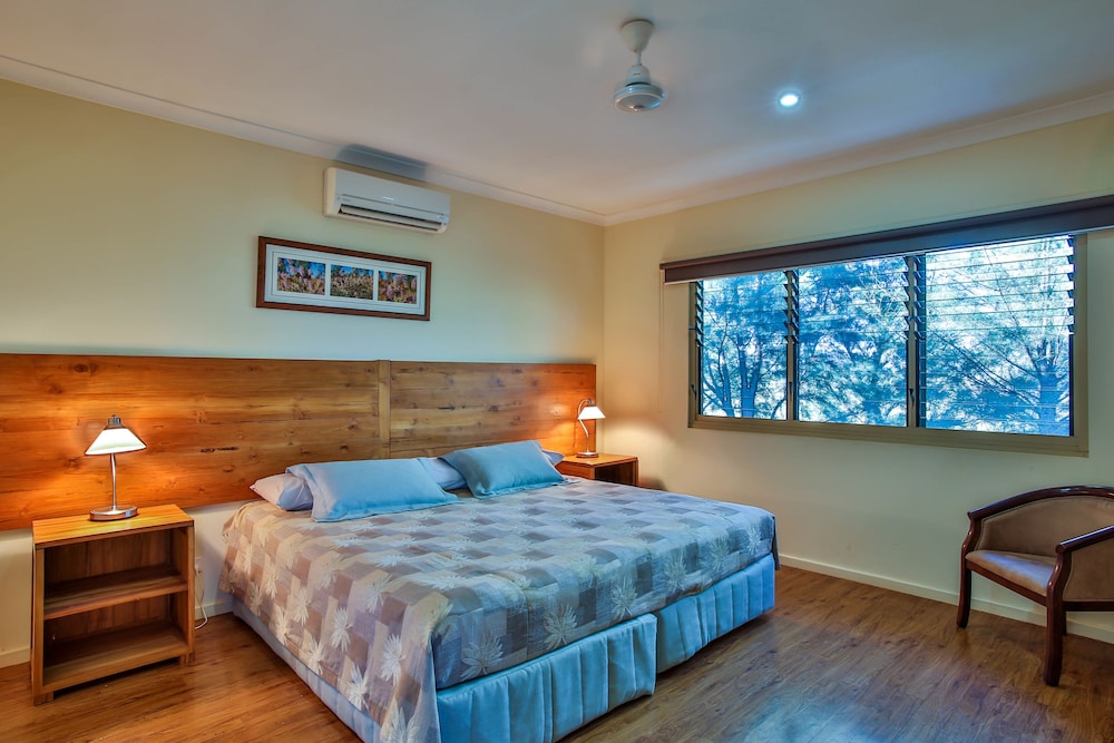 Kimberley Hotel 15/40