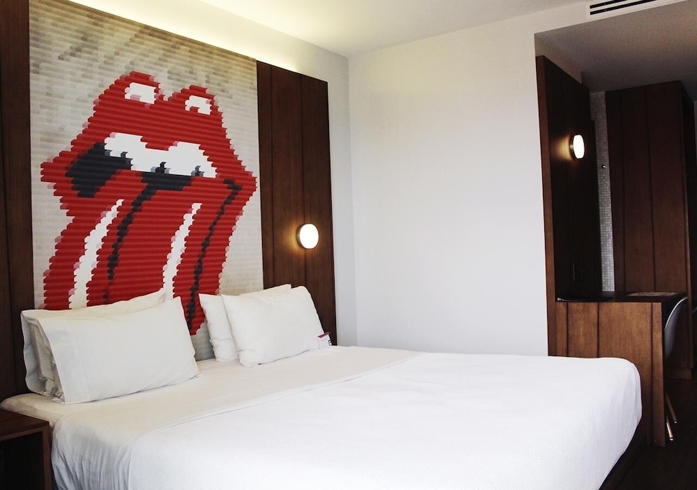 Room, King Bed