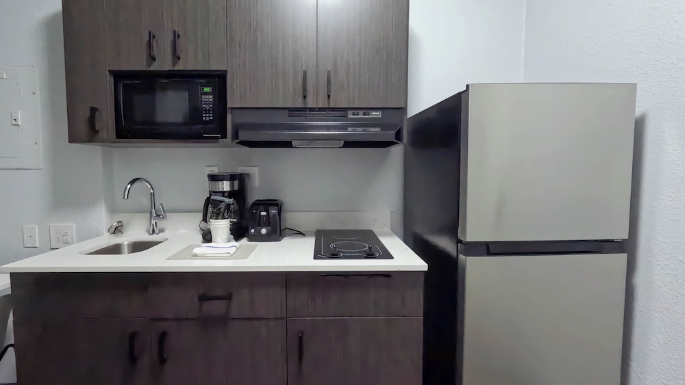 Studio6 Brownsville, TX 45/62