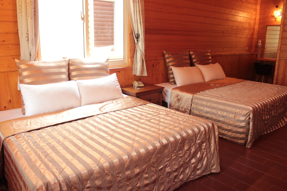 The Deer Resort 10/67