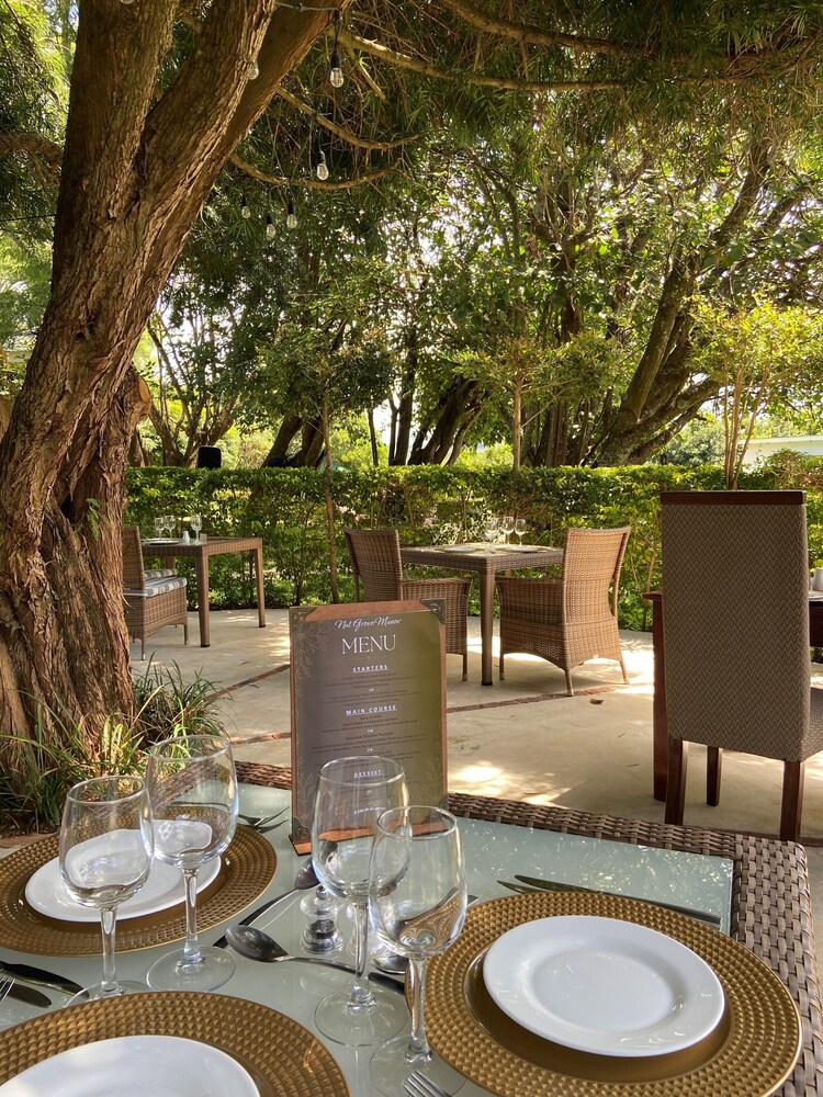 Nut Grove Manor Boutique Hotel 27/50