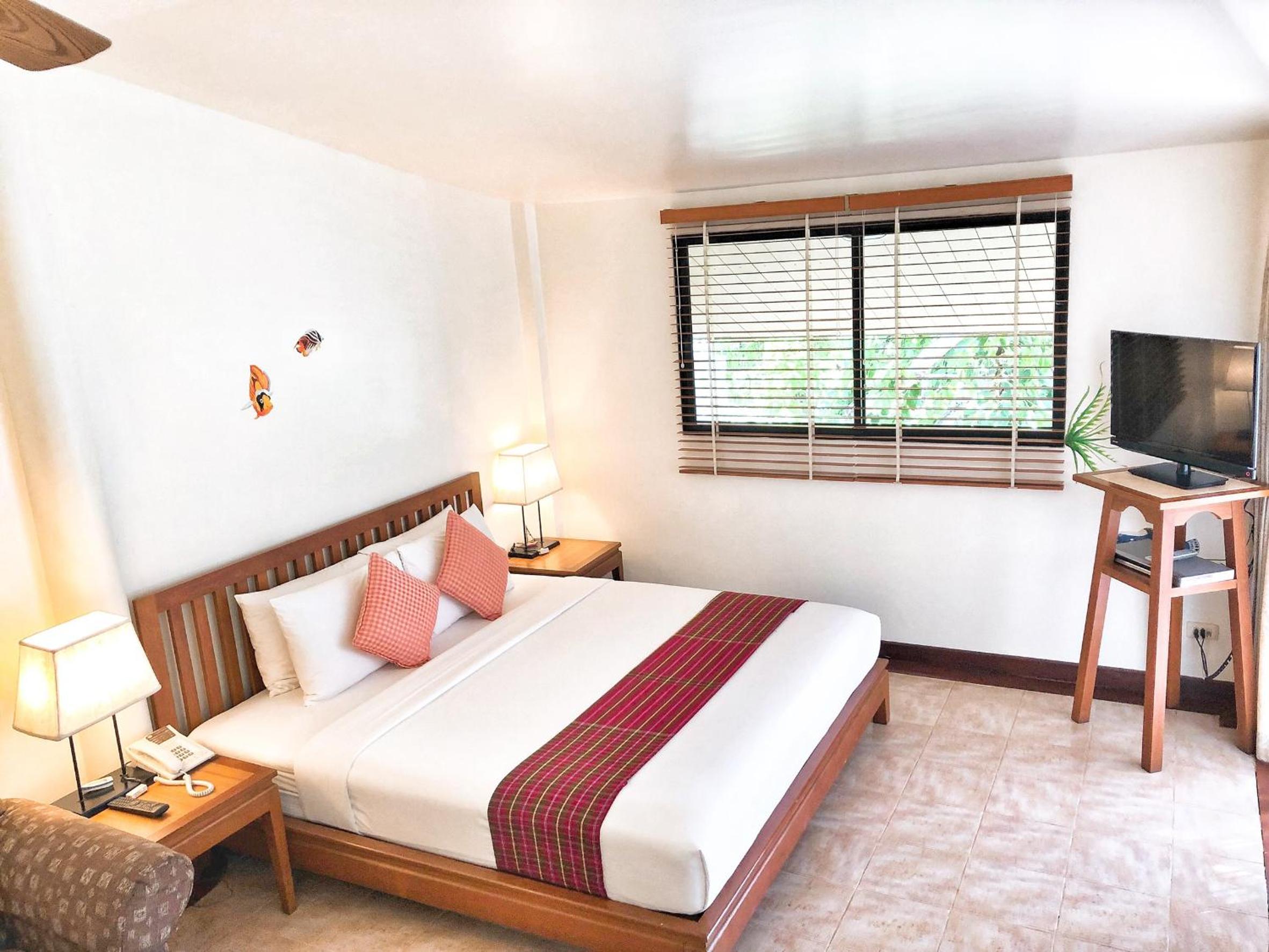 Tree Top, Suite