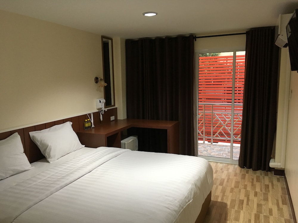 SUPERIOR, KING BED
