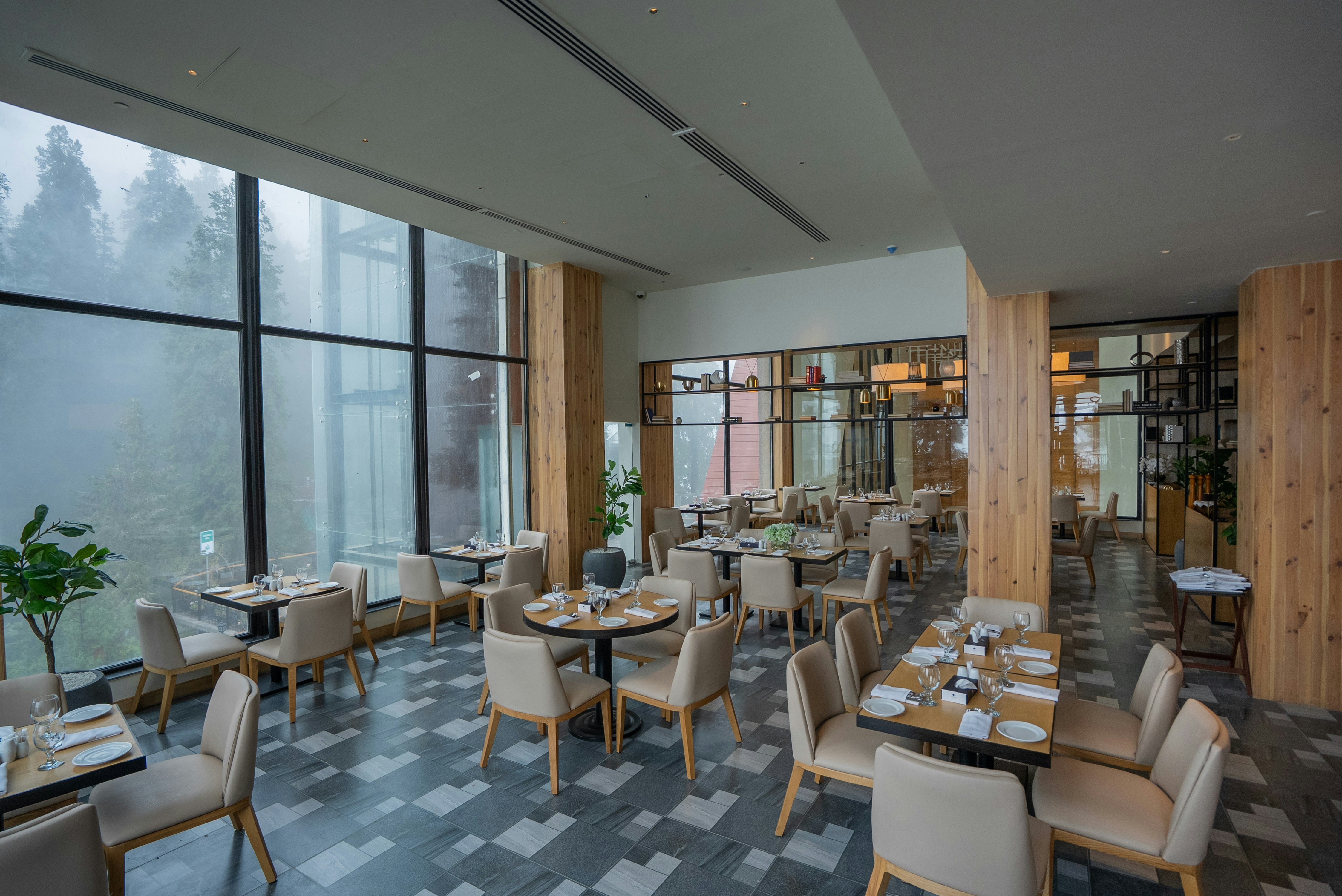 DoubleTree by Hilton Nathiagali 46/59