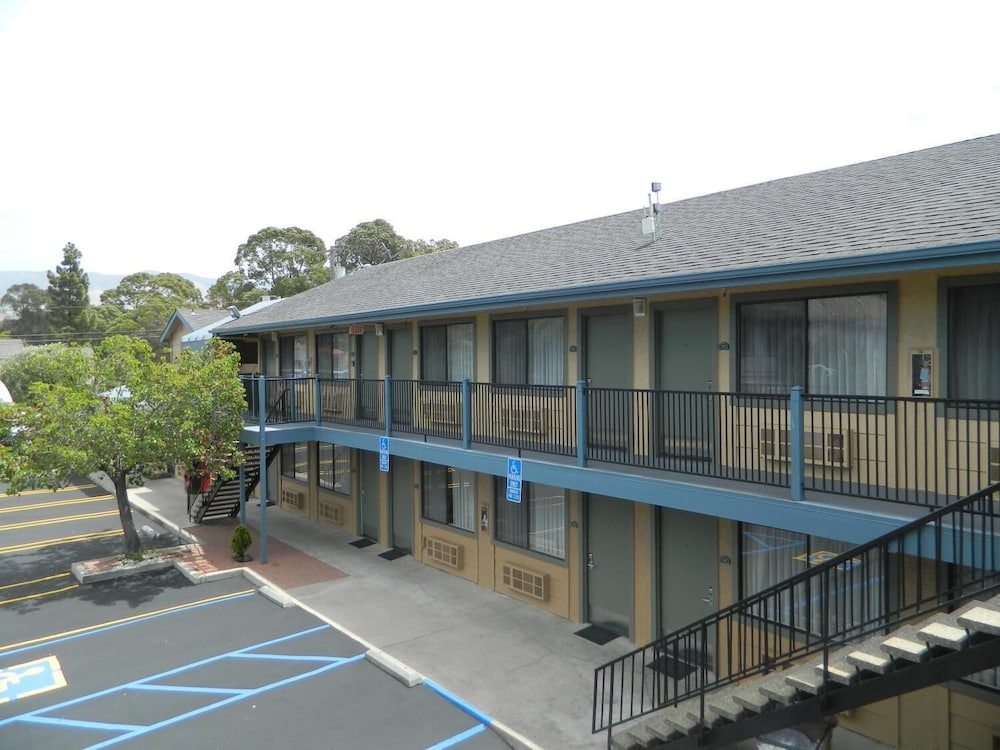 Downtown SLO Inn 5/60
