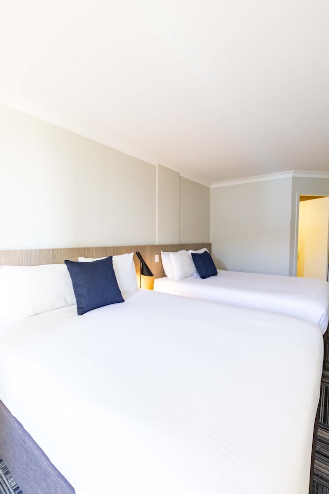 Paradise Resort Gold Coast 24/68
