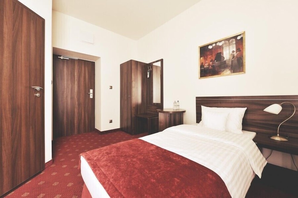 Hotel Centrum Sosnowiec 8/40