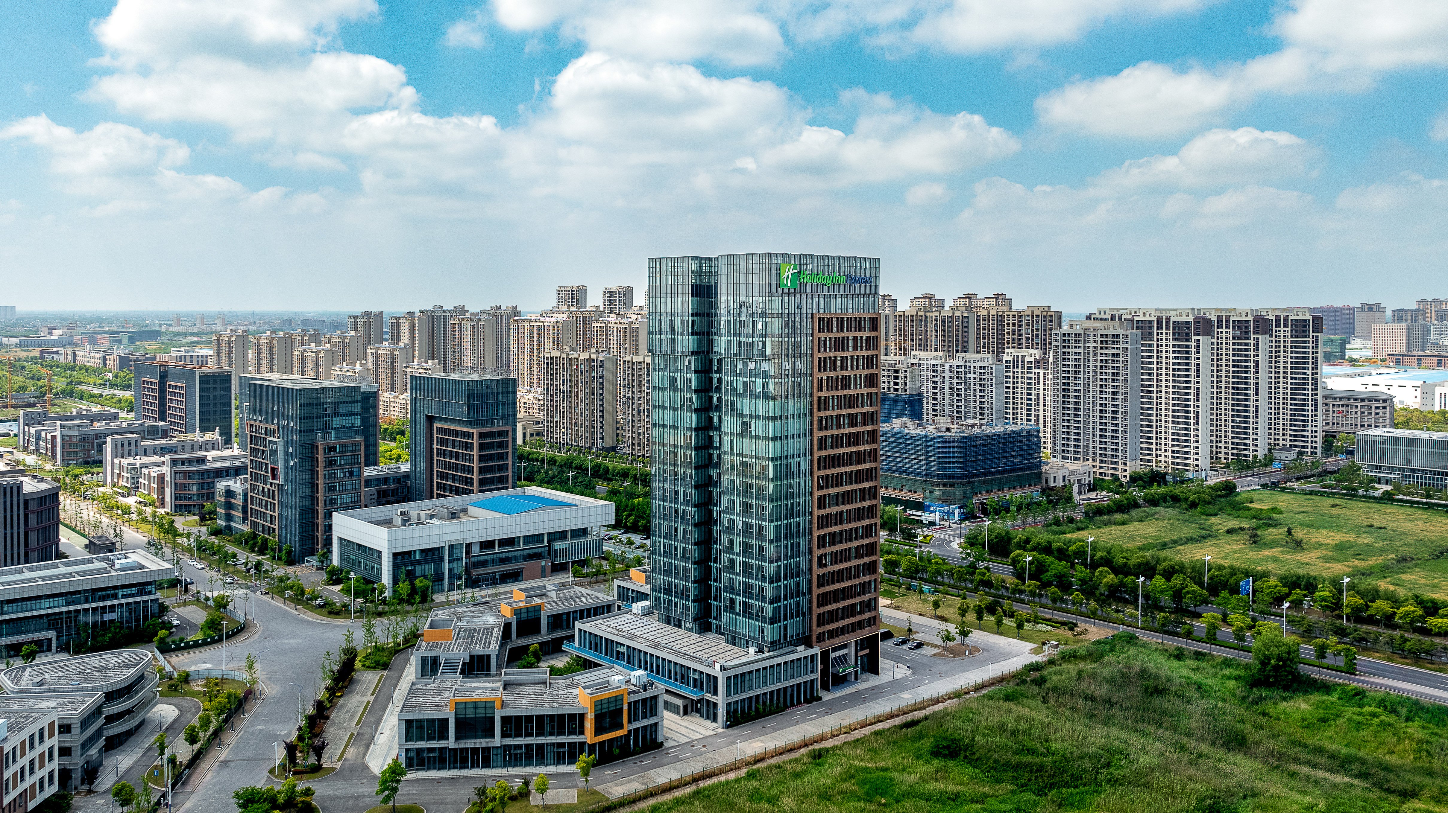 Holiday Inn Express Qidong Economic Zone 46/47