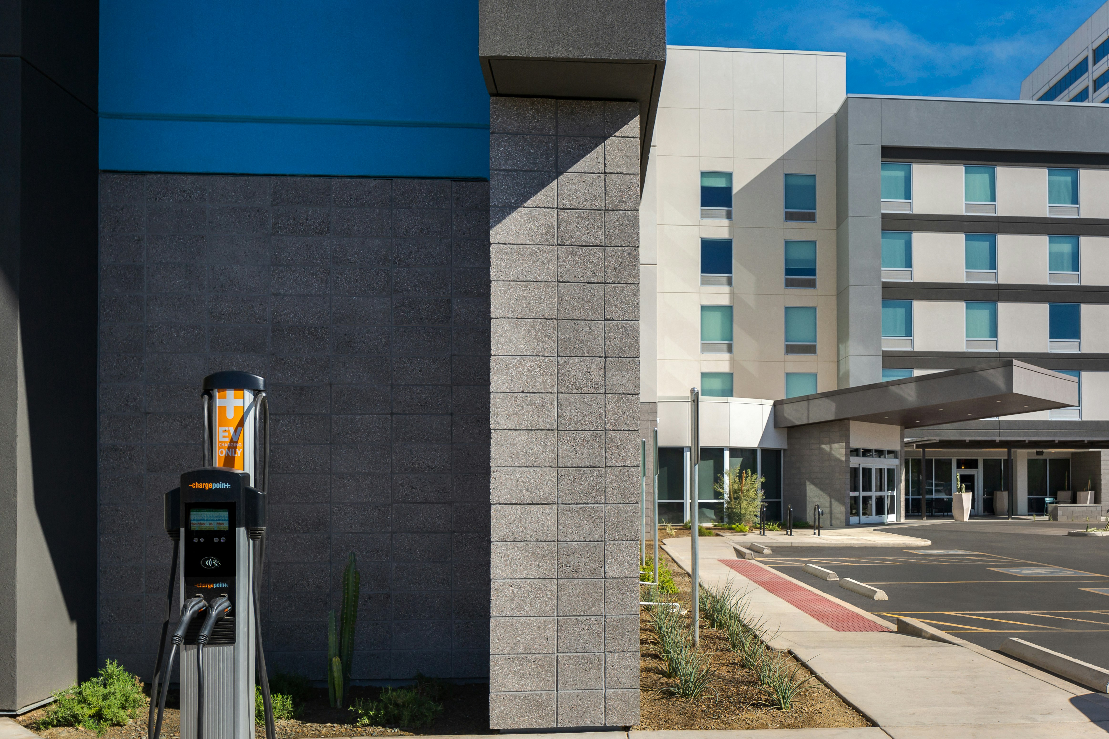 Home2 Suites by Hilton Phoenix Midtown 21/23