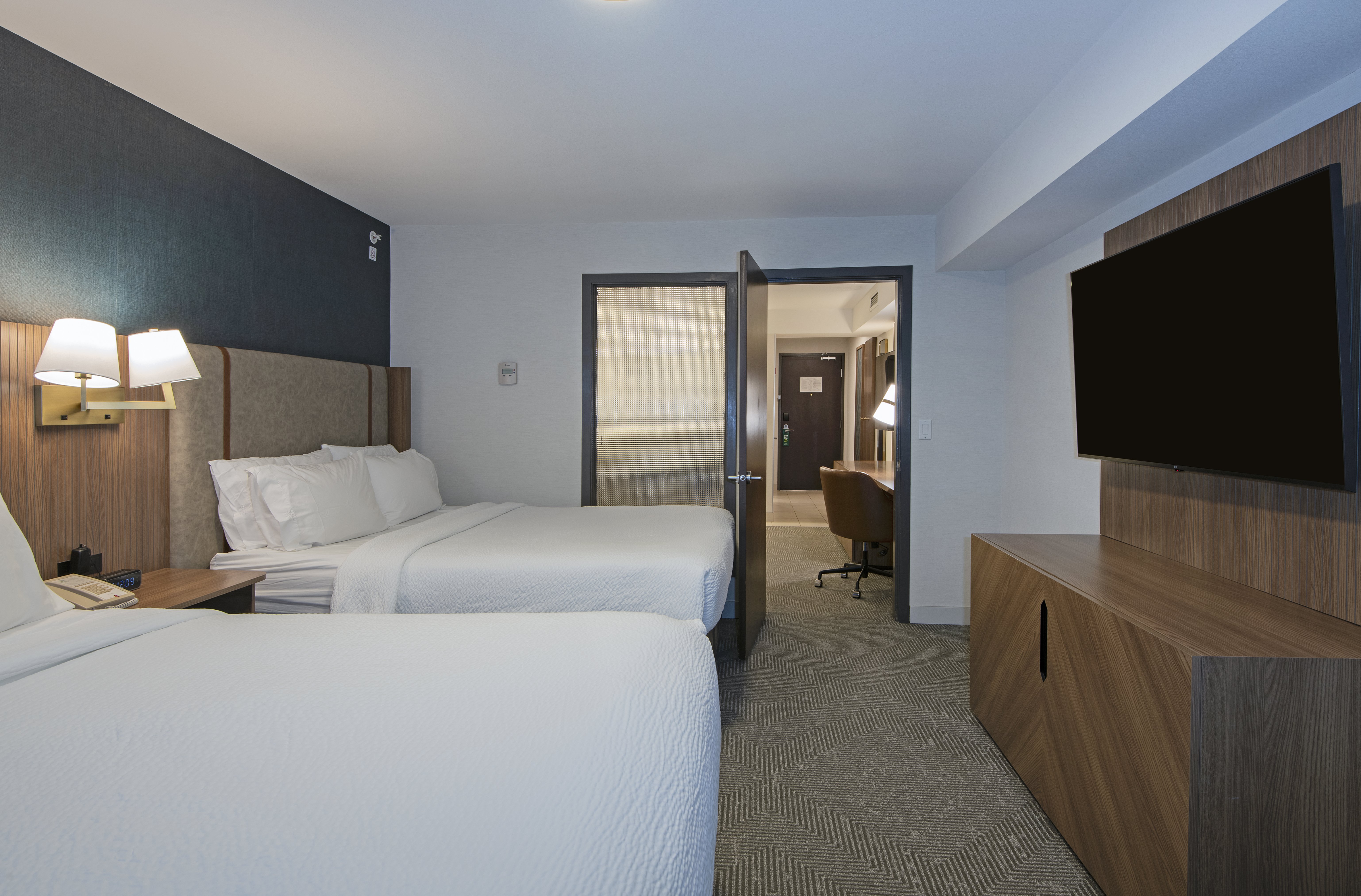 Holiday Inn Hotel Suites Kamloops 14/72