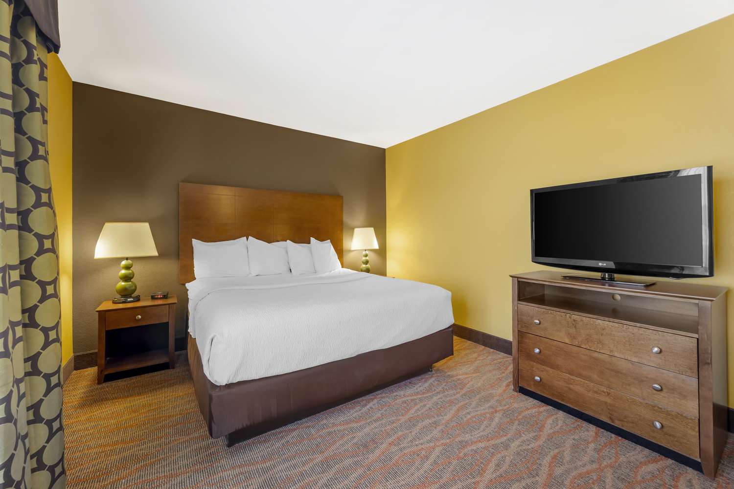 Best Western Plus Tupelo Inn Suites 17/45