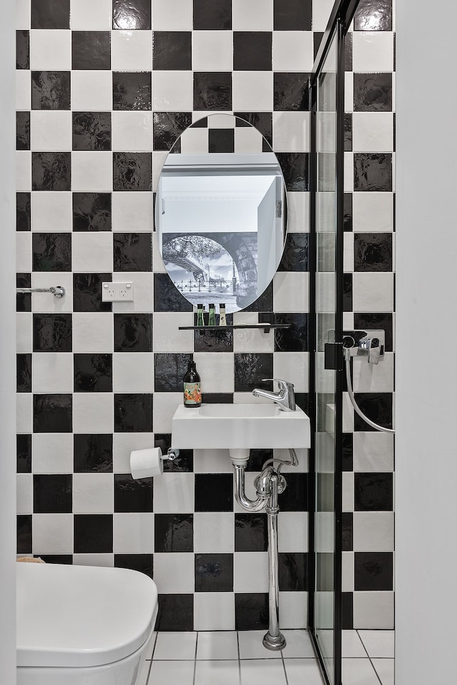 Criterion Hotel Sydney 58/64