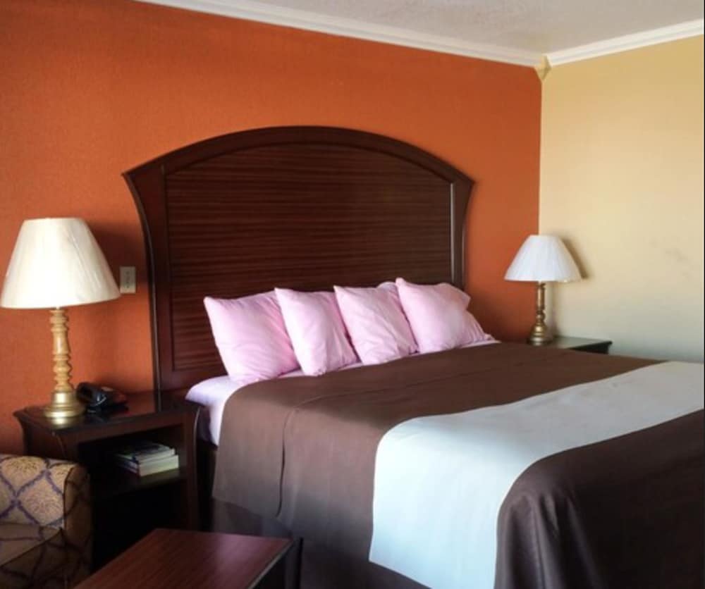 Americas Best Value Inn Schulenburg 16/26