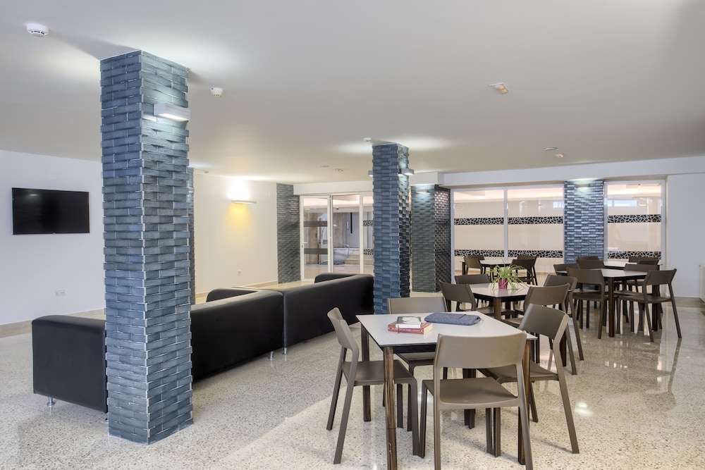 Aparthotel BCL Levante Club 32/46