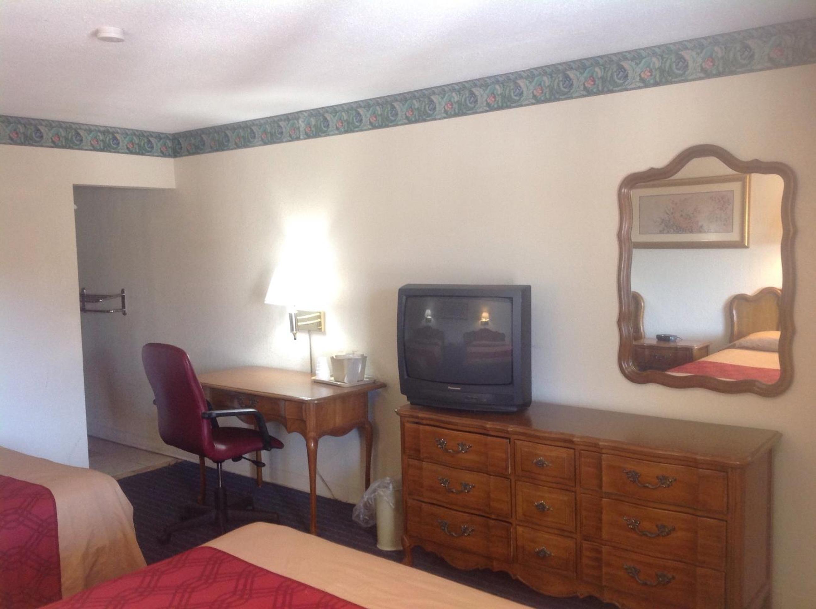 New Haven Inn 28/32