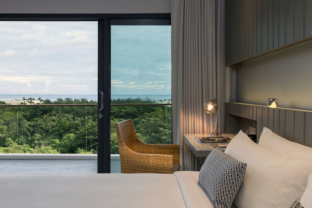 HOTEL IKON PHUKET 58/76