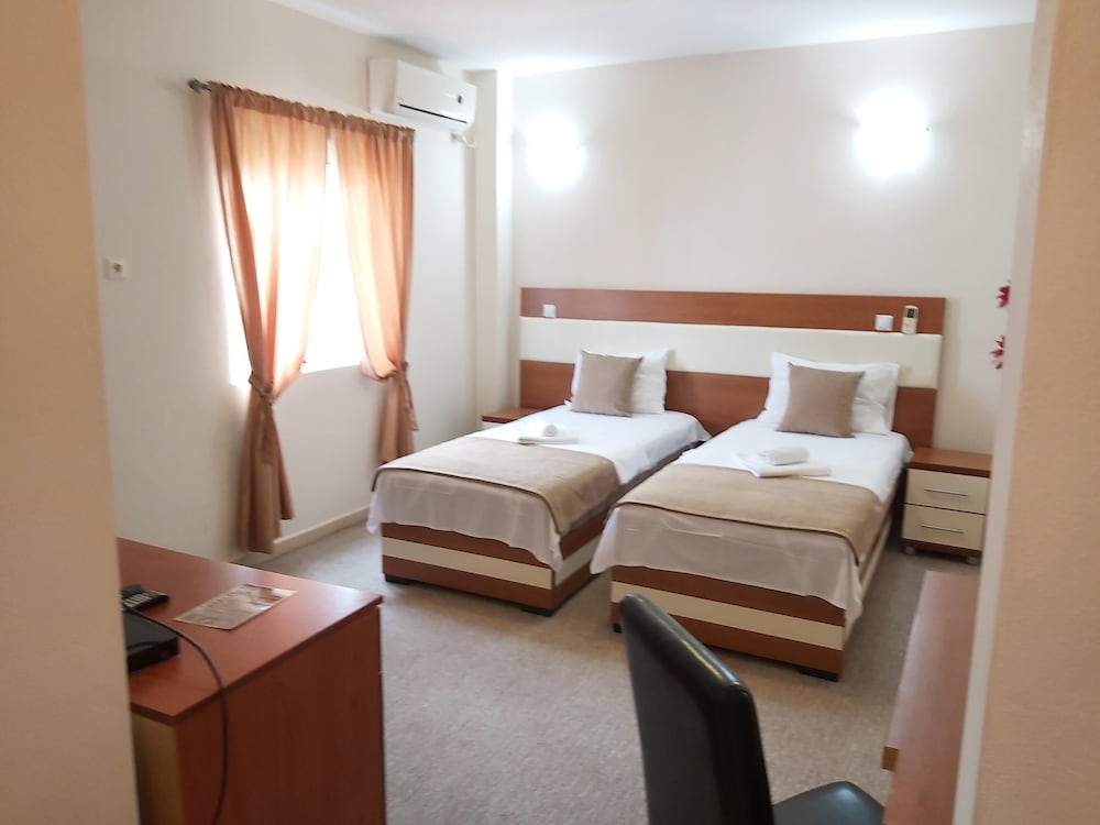 Hotel Zan 15/32