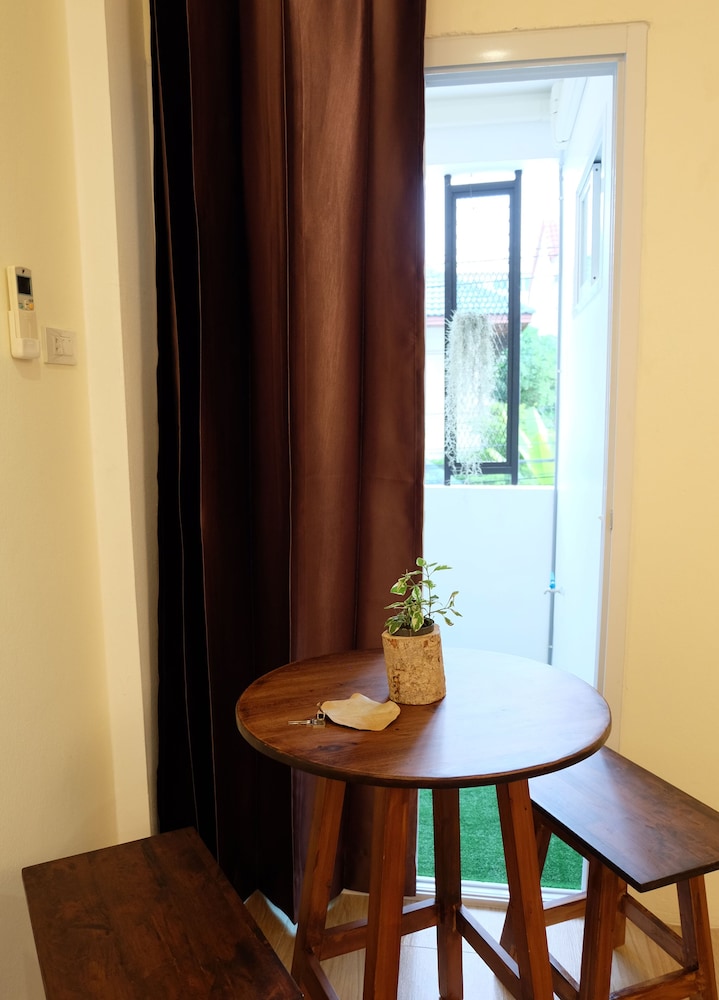 Area 69 Don Muang Maison 17/23