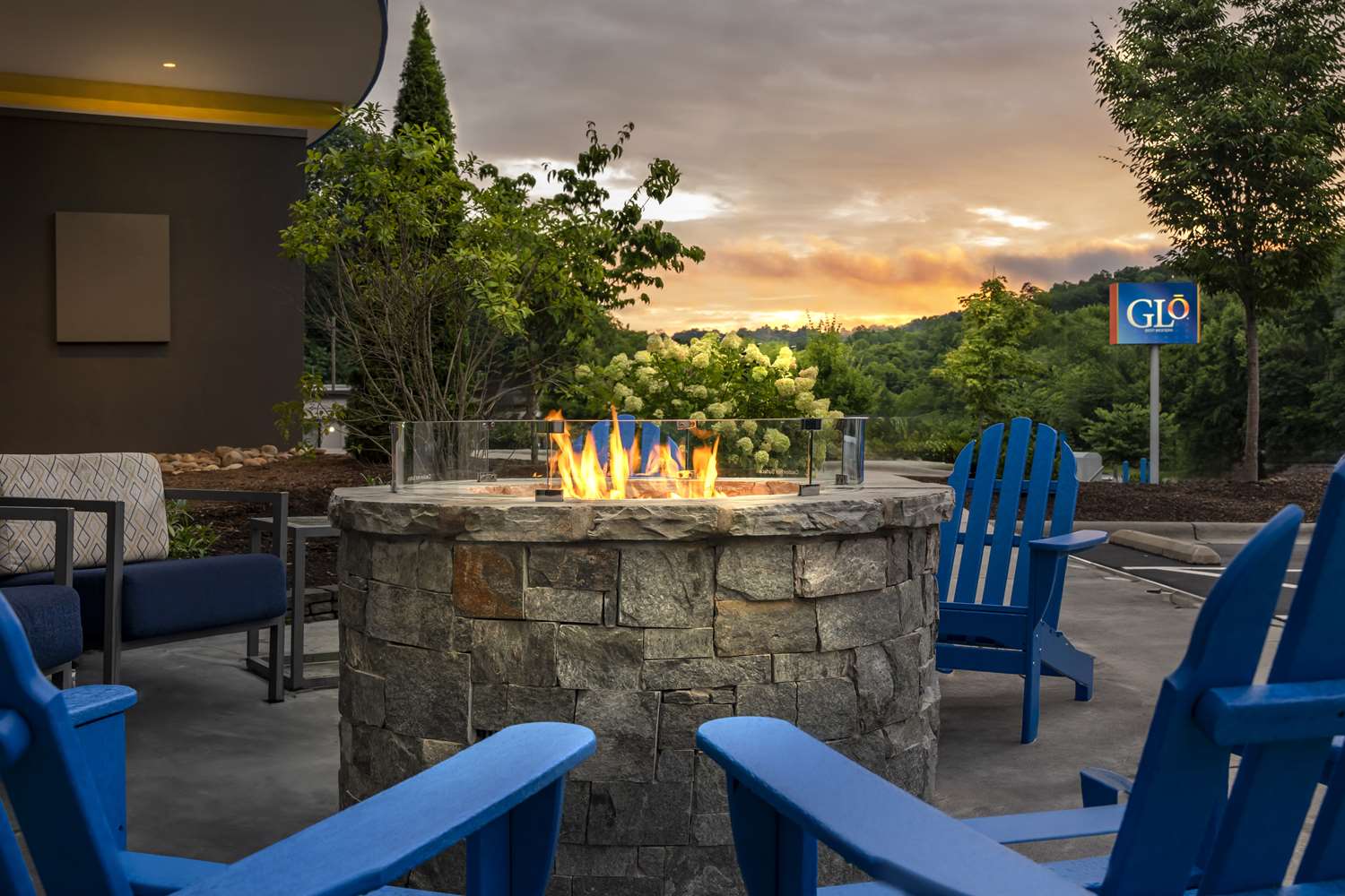 Glo Best Western Asheville Tunnel Road 27/34
