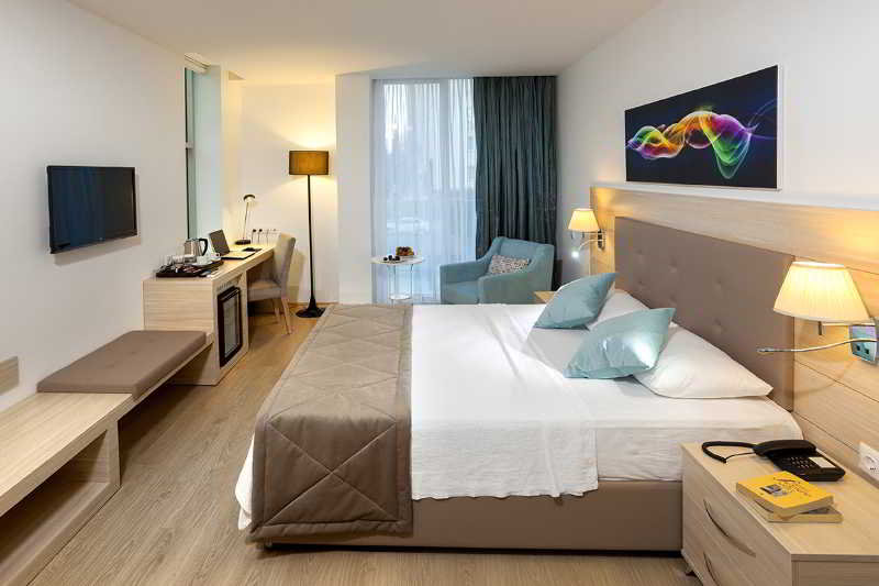 Room, Double Bed, Land View