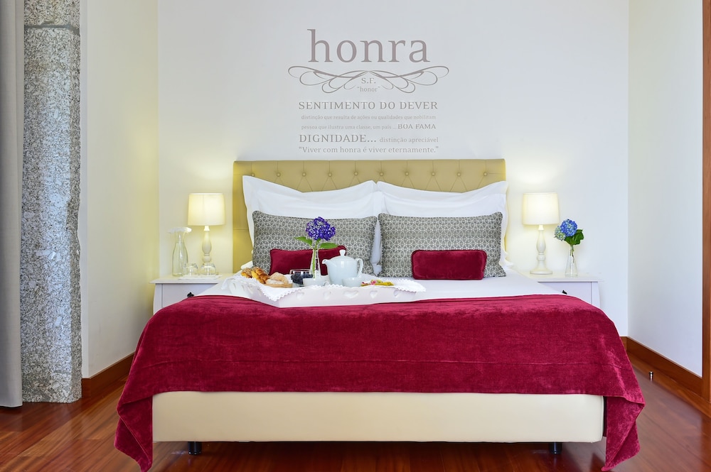 SOLAR EGAS MONIZ CHARMING HOUSE AND LOCAL EXPERIENCE 7/50
