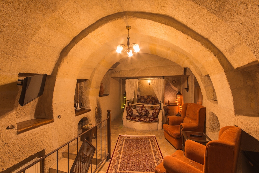 Mystic Cave House Hotel 31/50