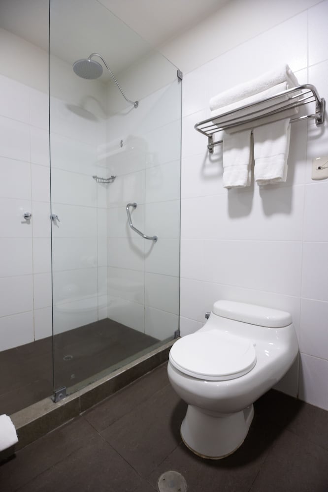 CASA ANDINA PREMIUM PIURA 25/76