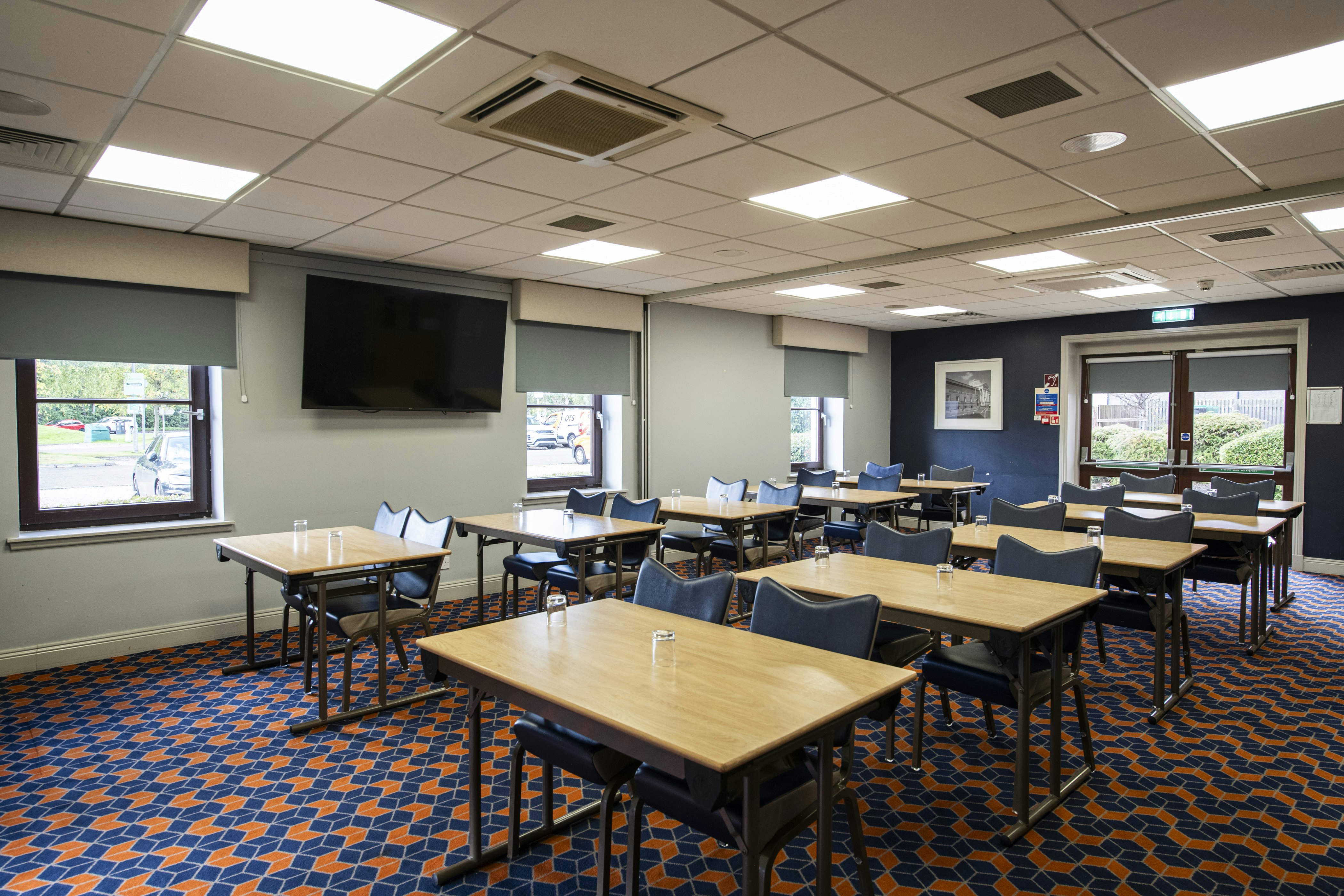 Holiday Inn Express Perth 66/72