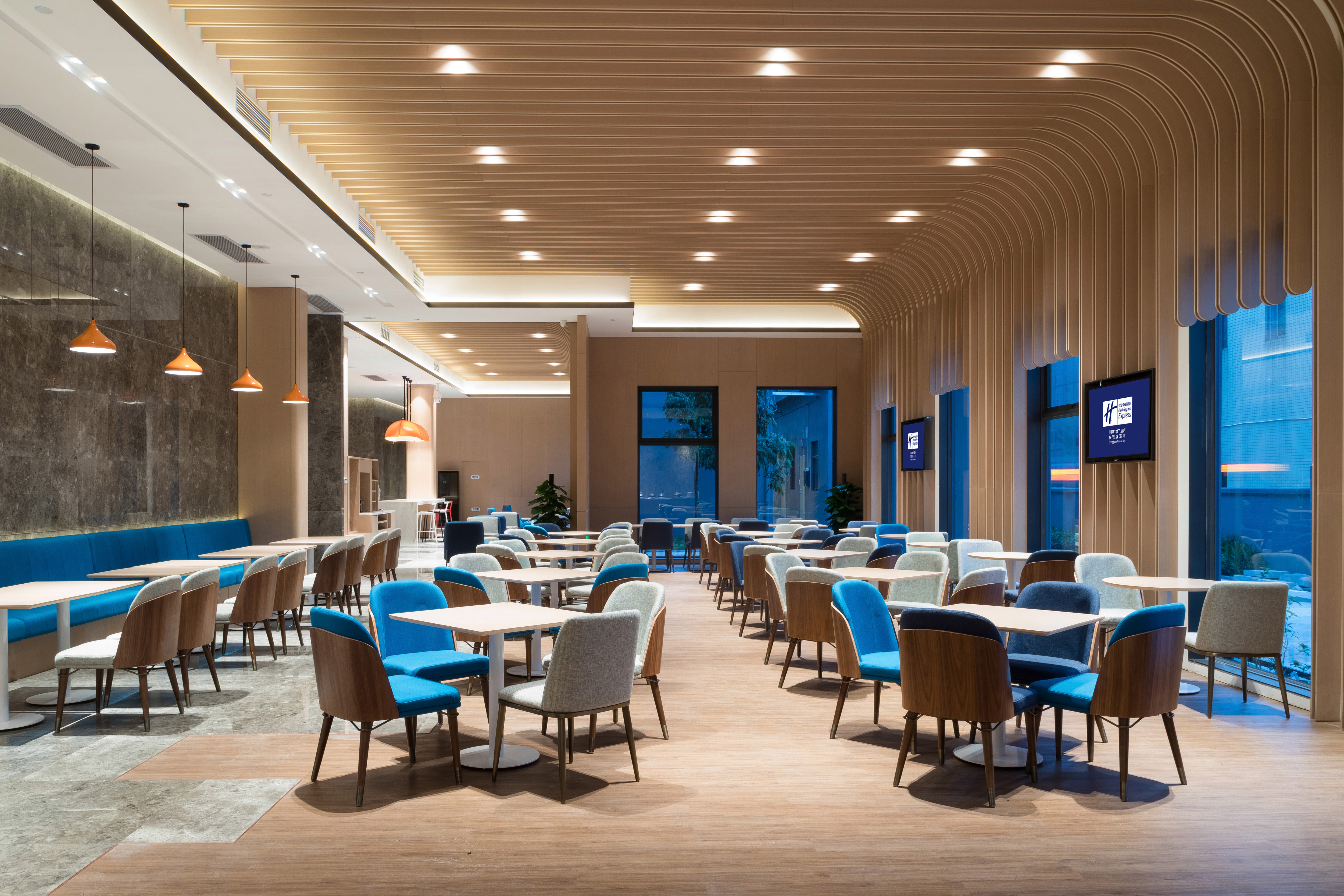 Holiday Inn Express Dongguan Marina Bay 39/58