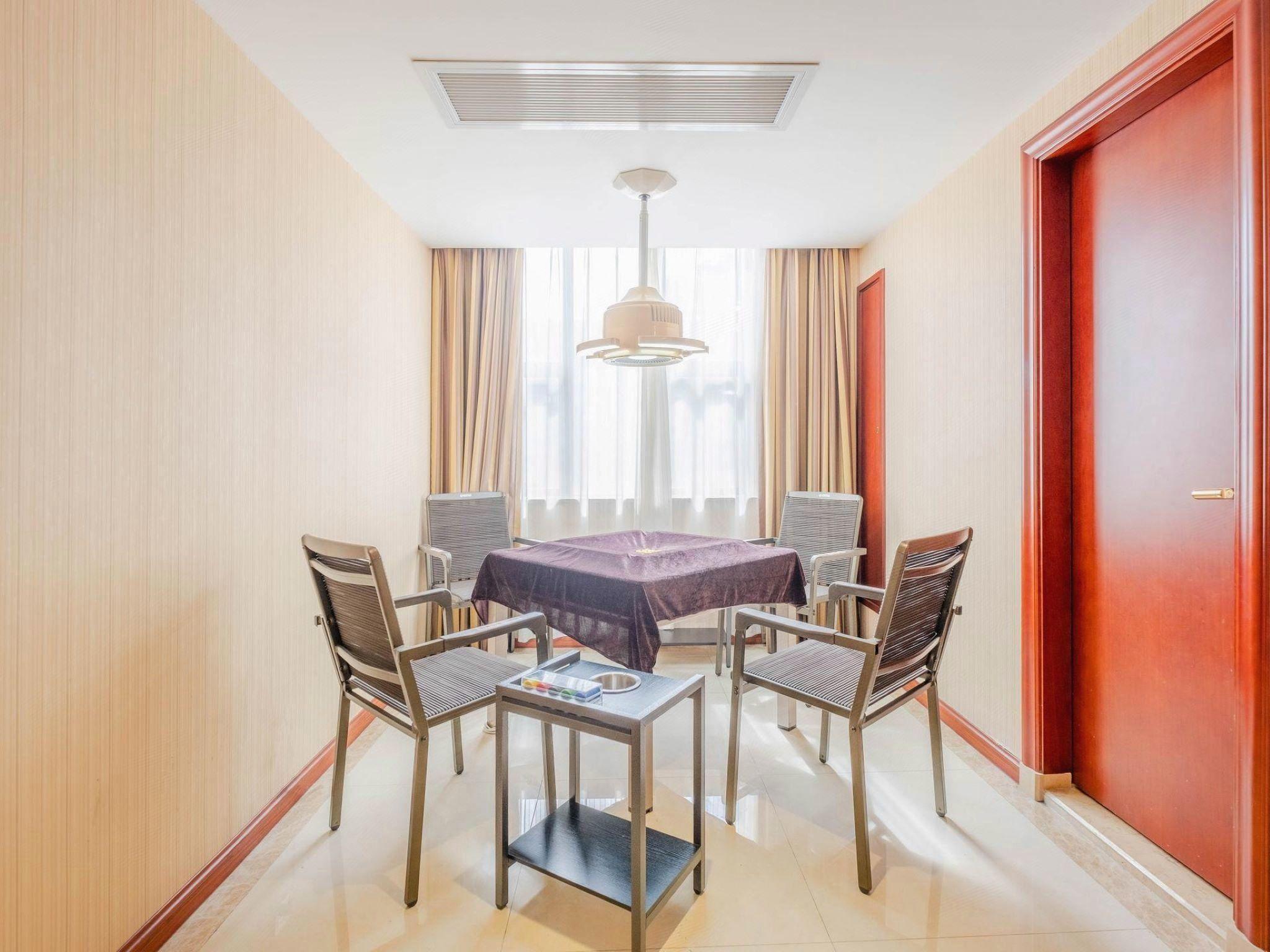 Vienna Hotel (Zhongshan Guzhen Lighting Expo Center) 41/60