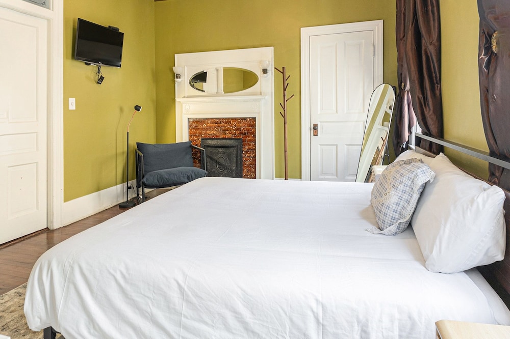 ROYAL, DOUBLE BED