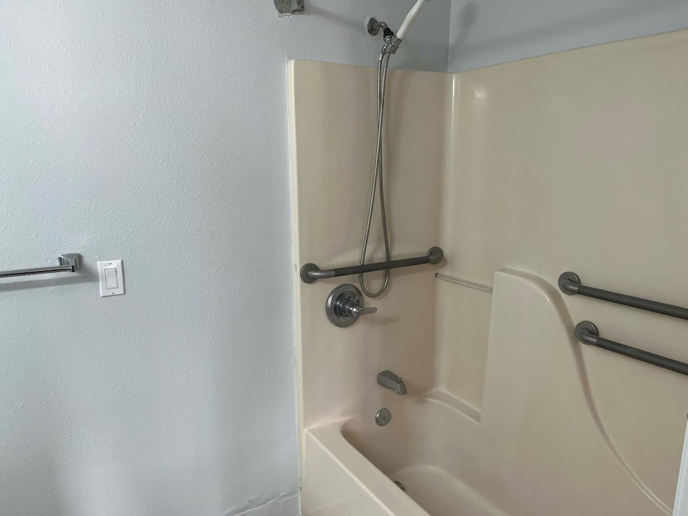 Studio6 Suites Opelousas, LA 52/55