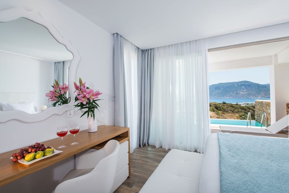 White Rock Of Kos - Adults Only 47/62