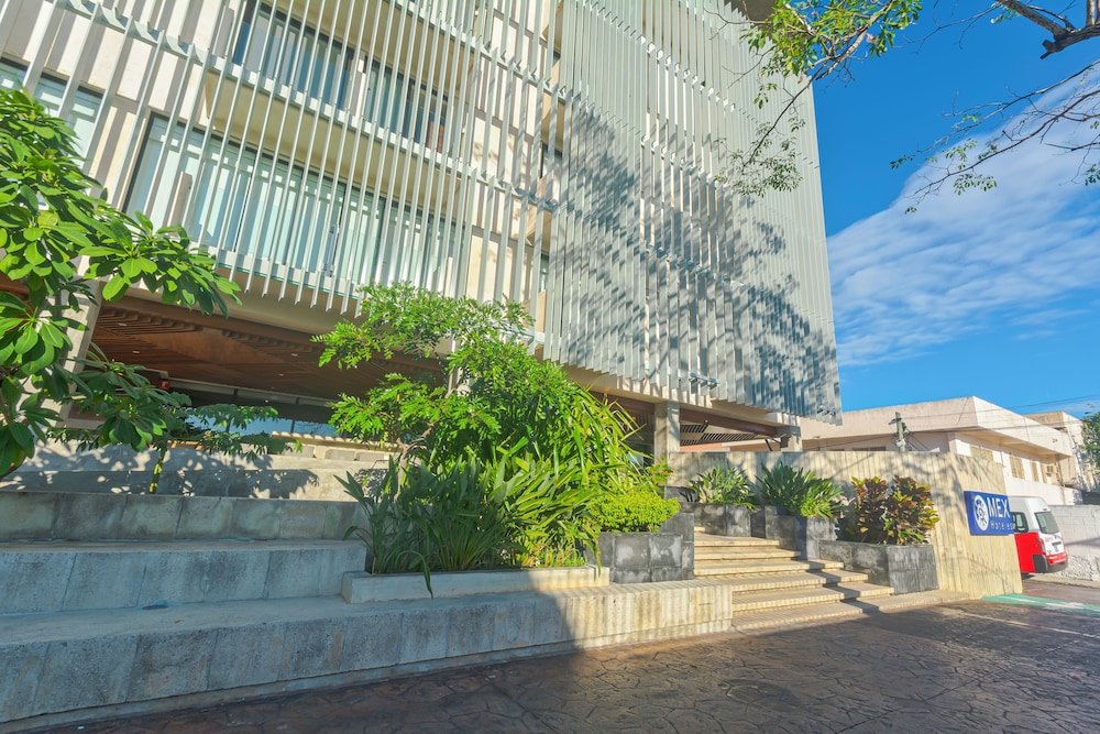 Mex Hoteles Cancun Centro 56/64