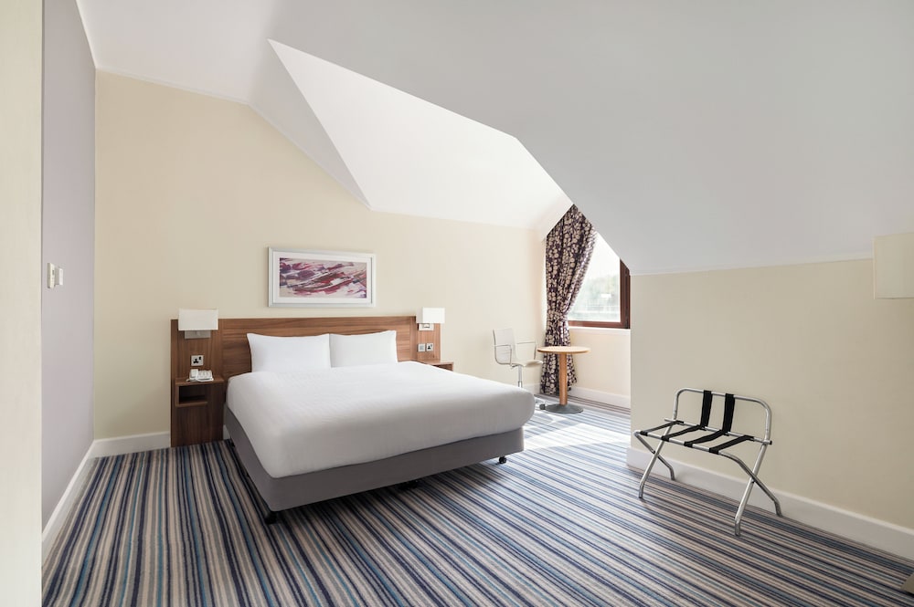 Holiday Inn Glasgow East Kilbride 27/71